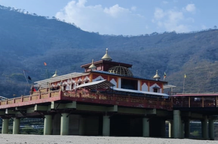 Dhari Devi Temple view from the road